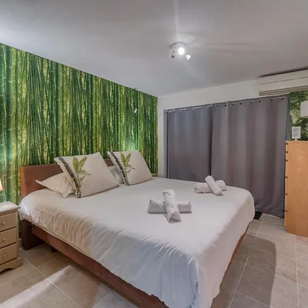 Evasion Thailandaise - Feng Shui - Parking